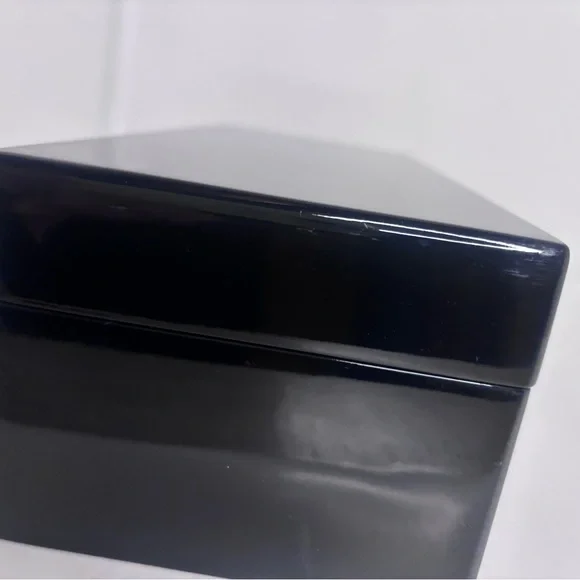 C. Wonder Black Jewelry Organizer with Gold Accent - Picture 6 of 16